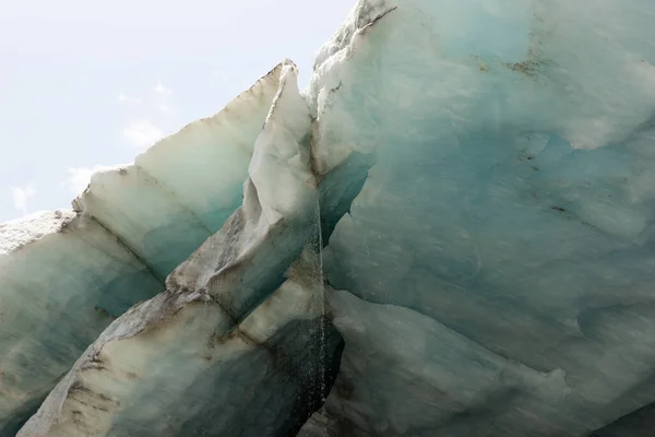 Přírodní Pozadí Ledovcového Povrchu Prasklinami Ledová Stěna Bloky Ledu Zblízka — Stock fotografie