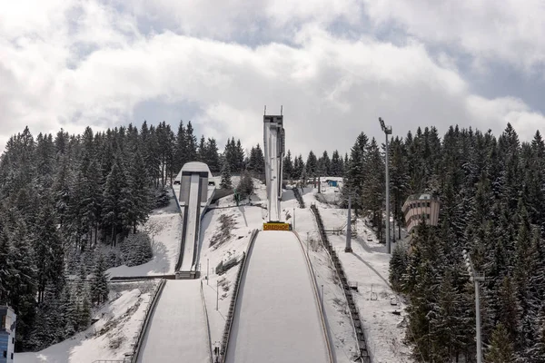 Oberhof 'taki Kayak Atlama Arenası. Thüringen. Almanya