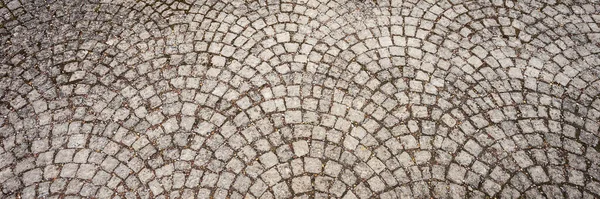 Velho Pavimento Cinza Textura Granítica Calçada Paralelepípedos Imagem Panorâmica — Fotografia de Stock
