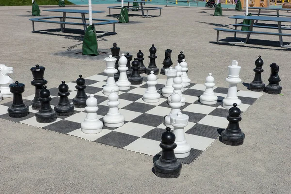 Outdoor Large Chess Chess Pieces Outdoor Entertainment Games — стоковое фото