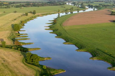 Elbe Nehri, Torgau yakınlarında görüldü.