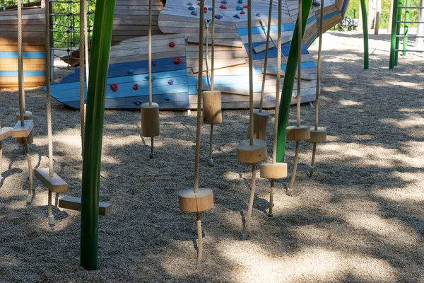 Spielplatz Für Kinder Schatten Der Bäume — Stockfoto