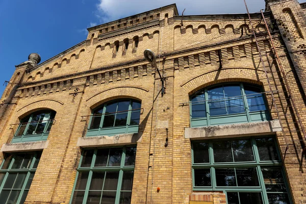 Jendela Besar Dari Bangunan Pabrik Tua Tampilan Eksterior — Stok Foto