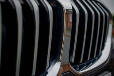 Modern Avrupa dizaynının ayrıntıları. Metalik siyah boya..