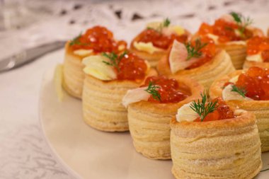 Sebzeli kahvaltı masası.