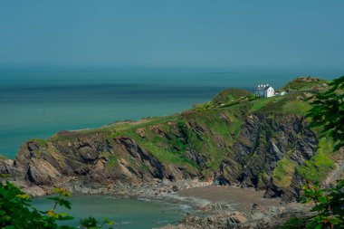 Hele Hele Körfez Köyü. Devon eyaletinin kuzey kıyısında. İngiltere