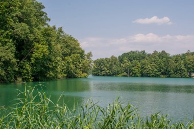 Gölü olan park oldukça güzel sakin sakin
