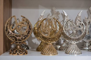  Küçük krizlerle süslenmiş Türk geleneksel müshil hatıraları