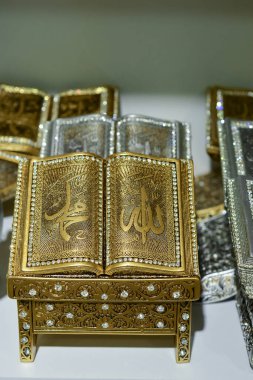  Küçük krizlerle süslenmiş Türk geleneksel müshil hatıraları
