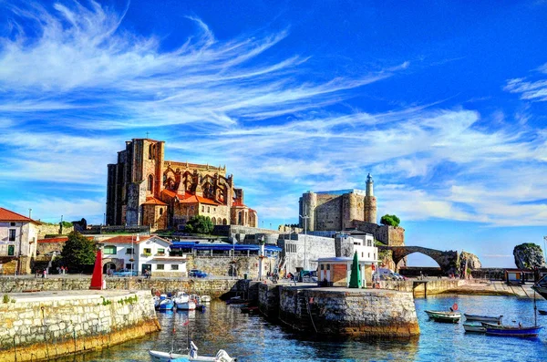 Castro Urdiales. Cantábria. Espanha. — Fotografia de Stock