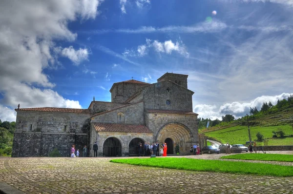 Romańskiej kolegiaty. Cantabria. Hiszpania. — Zdjęcie stockowe