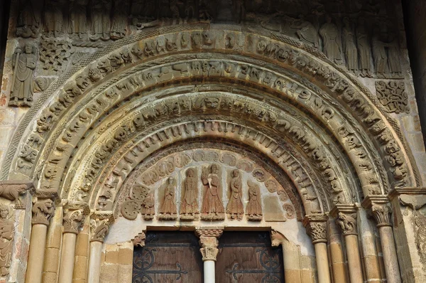 archivolts. Leyre. Navarra. İspanya.