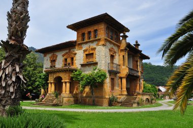Köşk. Cangas de gidebildiğimiz. İspanya.