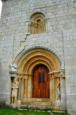 Romanesk kilise. San pantaleon de Loza. Burgos. İspanya.