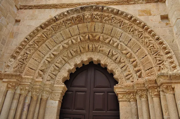 Huis romaans. St. Maria Magdalena. Zamora. Spanje홈 로마네스크입니다. 성 막 달라 마리아입니다. 사 모라입니다. 스페인. — Stockfoto