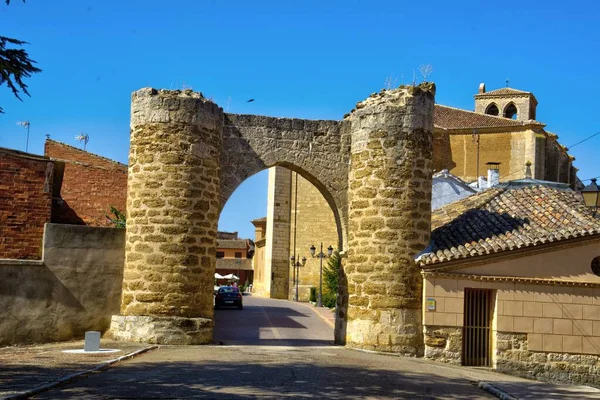 Medieval Arch Gives Access Town Becerril Campos Belonging Province Palencia — Stock Photo, Image