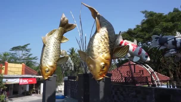 Koi Monument Koi Vis Monument Blitar Oost Java Indonesië — Stockvideo