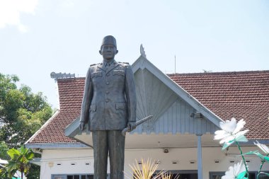 Sukarno heykeli istana gebang 'da. Sukarno Endonezya 'nın ilk cumhurbaşkanı.