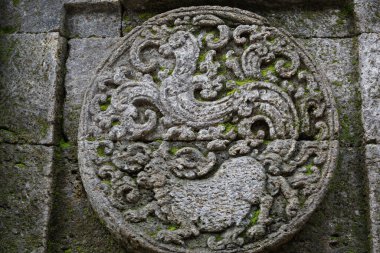 Taş penataran tapınağı (panataran tapınağı), Blitar, Doğu Java Endonezya üzerine oyulmuş taş