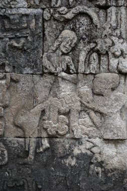 Taş penataran tapınağı (panataran tapınağı), Blitar, Doğu Java Endonezya üzerine oyulmuş taş