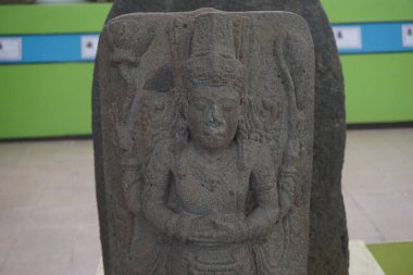 Penataran müzesinde antik bir heykel