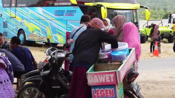 Indonesische Straatvoedsel Verkoper Het Strand Smaak Van Indonesisch Eten Echt — Stockvideo