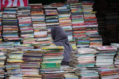 Blitar, East Java, Endonezya 'daki bir kitap fuarındaki atmosfer