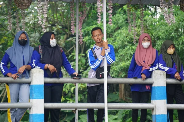 Algunas Personas Viendo Gropyok Iwak Gropyok Iwak Significa Pesca Festival — Foto de Stock