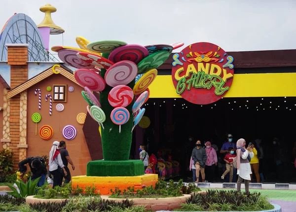 Sommige Mensen Vakantie Dunia Candy Snoep Wereld Wates Kediri Dunia — Stockfoto