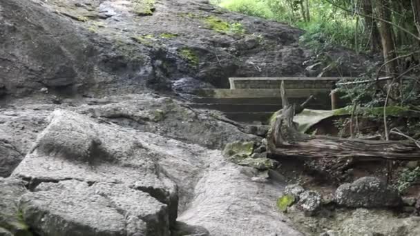 Caverna Selomangleng Uma Caverna Com Uma Trilha Histórica Figura Real — Vídeo de Stock