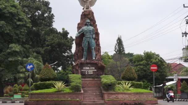 Pomnik Peta Symbolem Walki Indonezji Japonią Pod Przewodnictwem Soedanco Soepriyadiego — Wideo stockowe