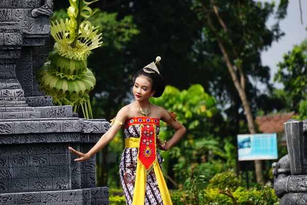 Indonesian Perform Beksan Kartini Dance Celebrate World Dance Day — Stock Photo, Image