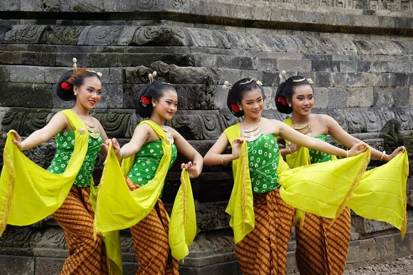 Indonesian Traditional Dancers Traditional Clothes Which Called Kemben — Stok Foto