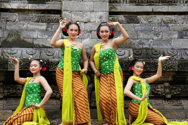 Indonesian Traditional Dancers Traditional Clothes Which Called Kemben — Fotografia de Stock