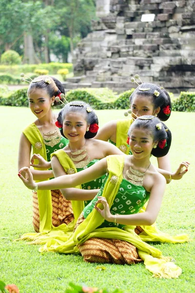 Indonesian Traditional Dancers Traditional Clothes Which Called Kemben — Stok fotoğraf