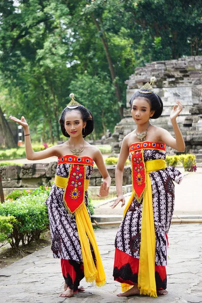 Indonesian Perform Beksan Kartini Dance Celebrate World Dance Day — Stock Photo, Image