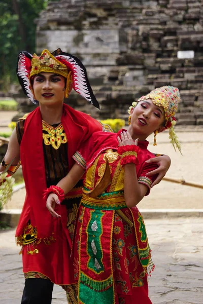 Indonesian Dancers Traditional Costumes Ready Perform Celebrate World Dance Day — Fotografia de Stock