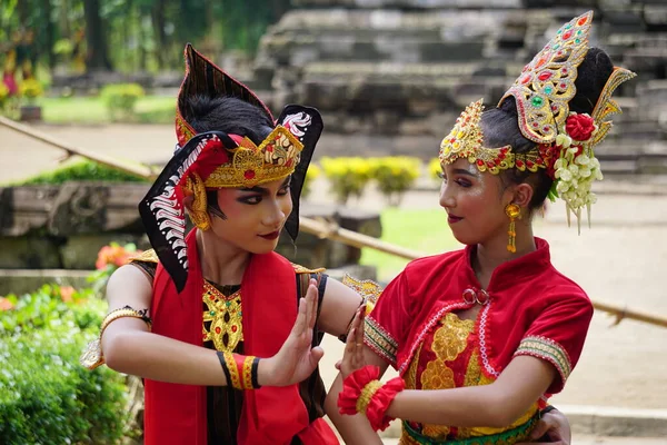 Indonesian Dancers Traditional Costumes Ready Perform Celebrate World Dance Day — Foto de Stock