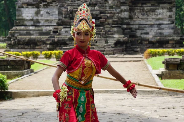 Indonesian Dancer Traditional Costume Ready Perform Celebrate World Dance Day — 图库照片