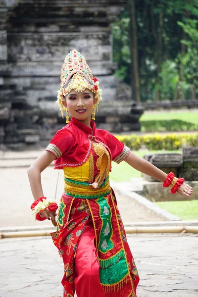 Indonesian Dancer Traditional Costume Ready Perform Celebrate World Dance Day — Fotografia de Stock