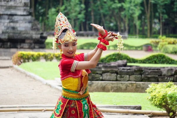 Indonesian Dancer Traditional Costume Ready Perform Celebrate World Dance Day — 图库照片
