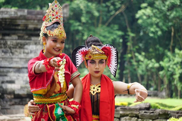 Indonesian Dancer Traditional Costume Ready Perform Celebrate World Dance Day — Stok Foto