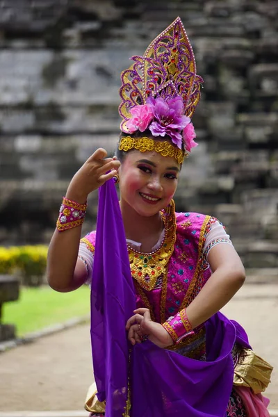 Indonesian Dancers Traditional Costumes Ready Perform Celebrate World Dance Day — ストック写真