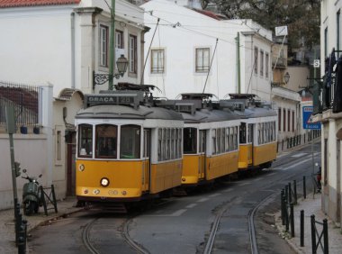 Sarı tramvay