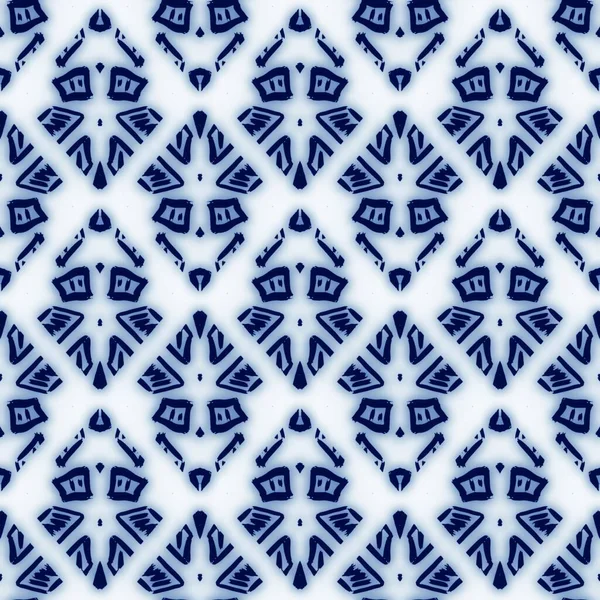 Seamless blue and white ceramic tile ornate damask pattern for surface design and print — Stock Photo, Image