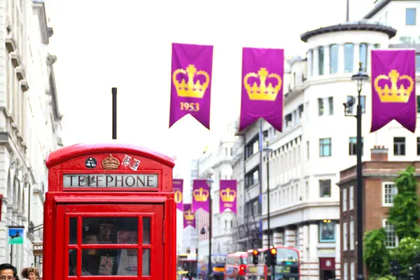 Piccadilly, Londra