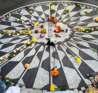 Düşünsene, central Park'ta çilek alanları
