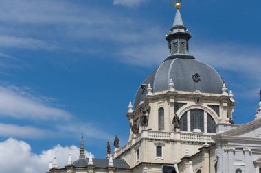 Katedral Kubbesi, Katedral Almudena, Madrid
