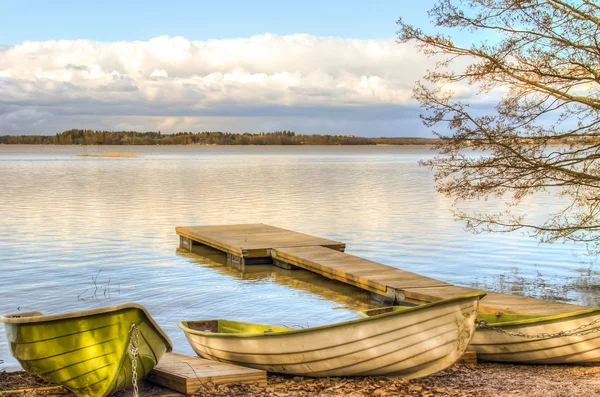 Rowboats by the lake — Stock Photo, Image
