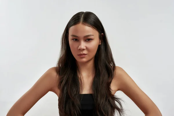 Portrait of Asian young woman model pose on background — Stock Photo, Image